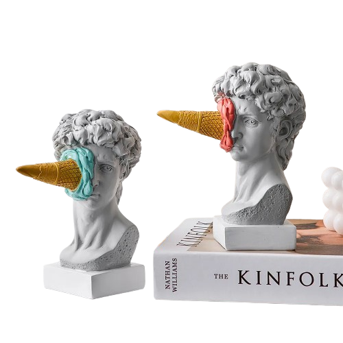 Estátua de David Nórdica Moderna